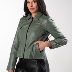 Jaqueta com Gola Tradicional